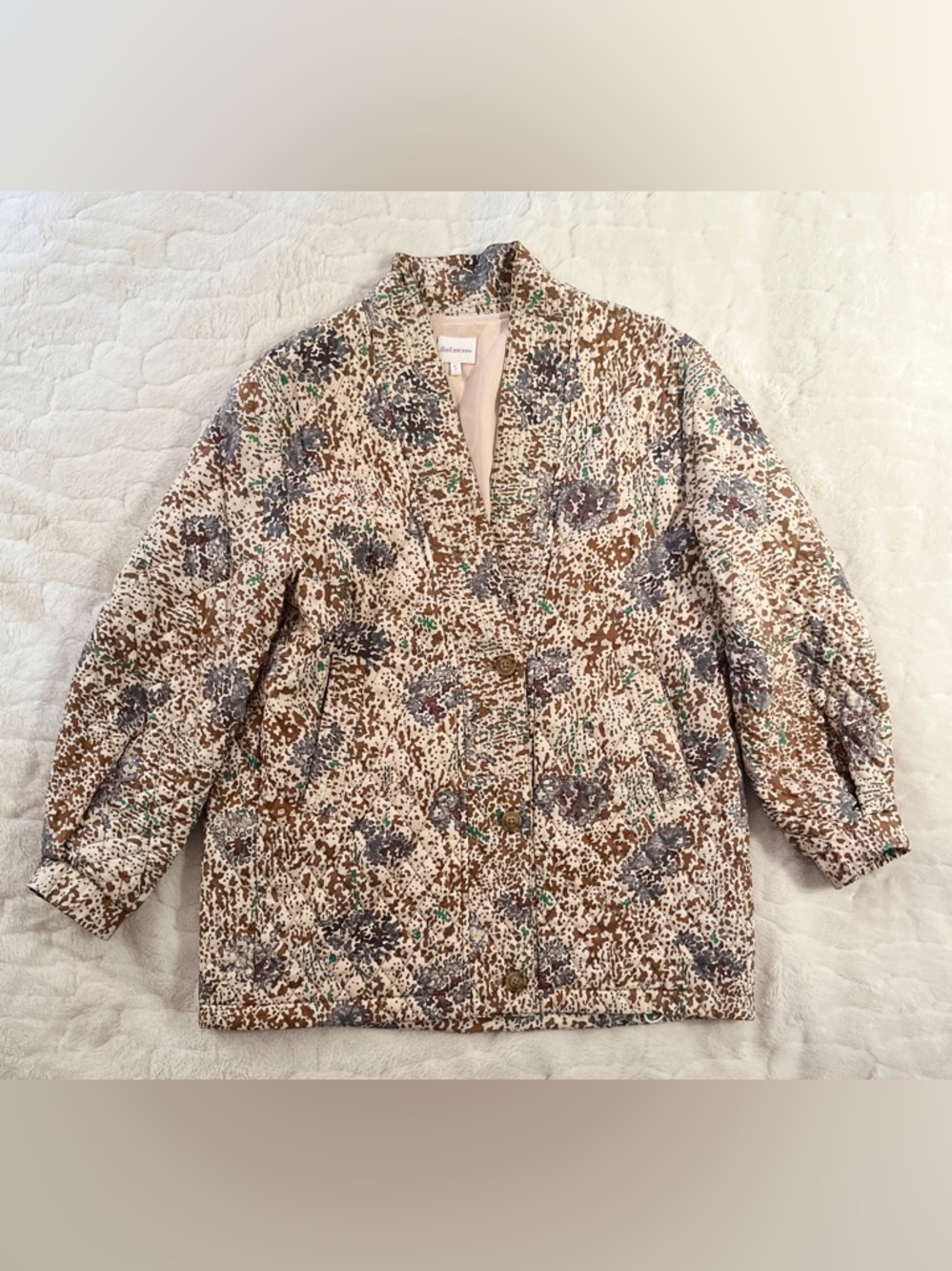 Find Me Now quilted jacket with pockets cream-colored floral pattern. S